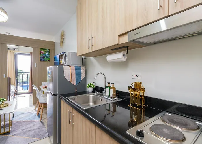 3 Condos*8 Beds*3 Bathrooms*3 Kitchens*4 Pools*@ Shore2 Moa